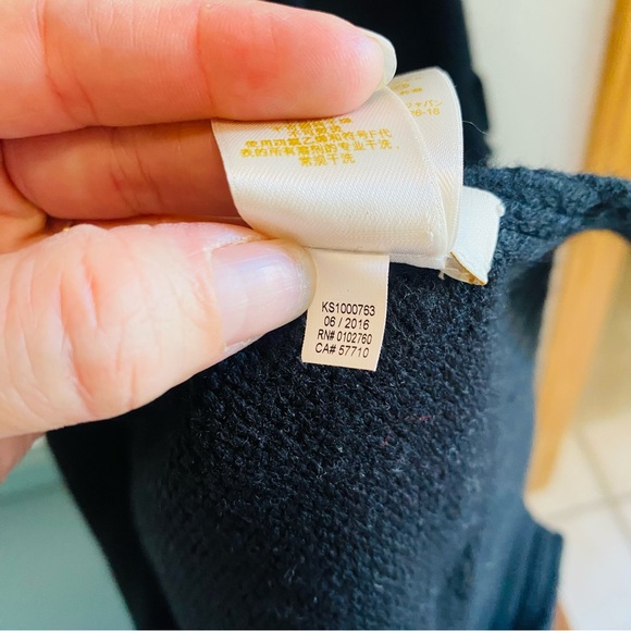 KATE SPADE Black Grosgrain Bow Knit Long Scarf - Picture 8 of 8